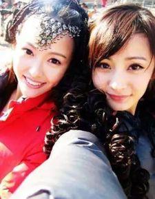 闺蜜进娱乐圈吃瓜的小说,闺蜜的甜蜜瓜田之旅